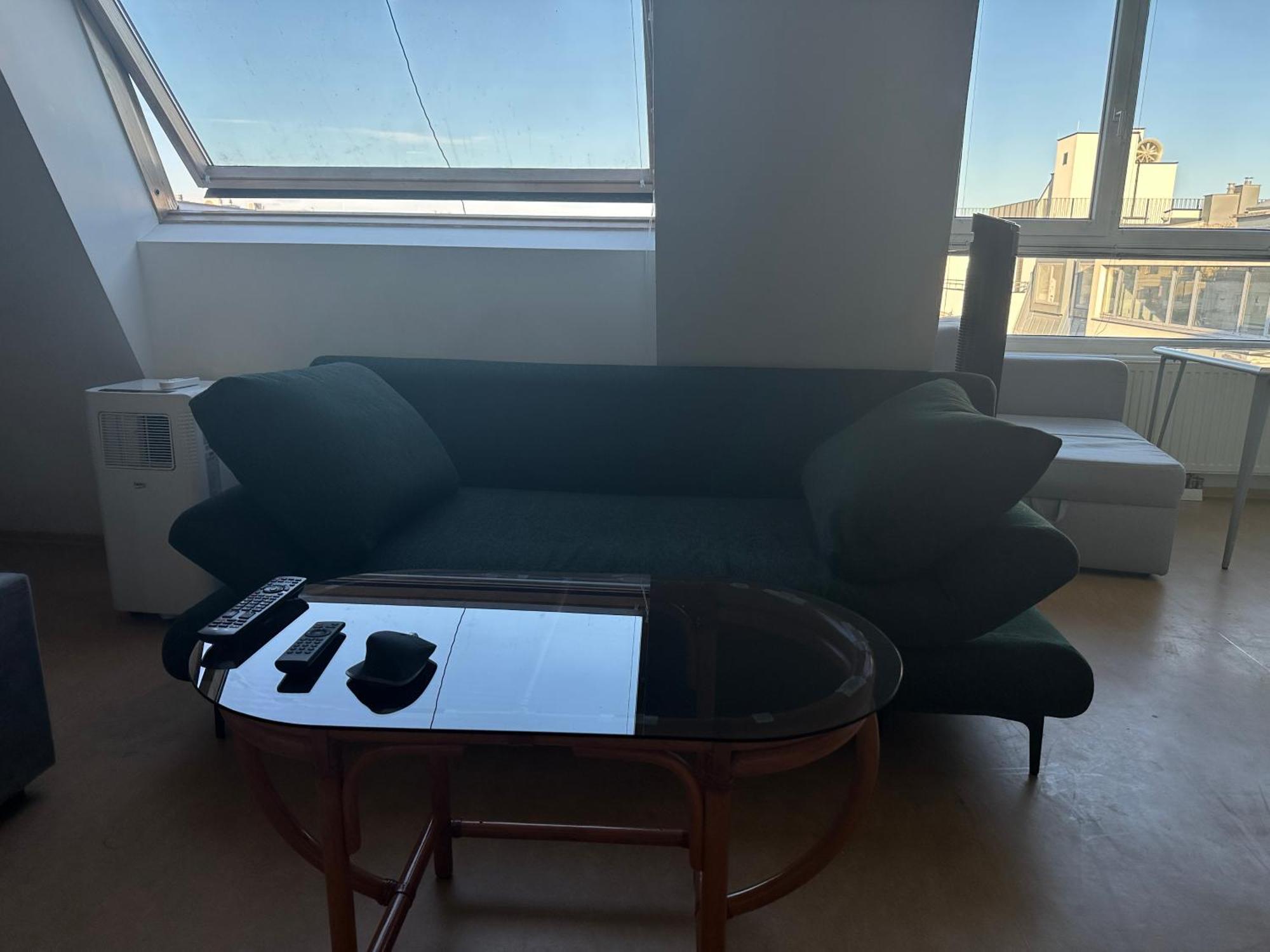 Cozy Bright Penthouse Close To U1 And U6 Metros Wien Eksteriør bilde